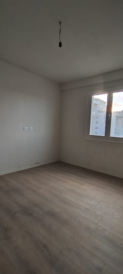 SHITET APARTAMENT 2+1+2 – YZBERISHT