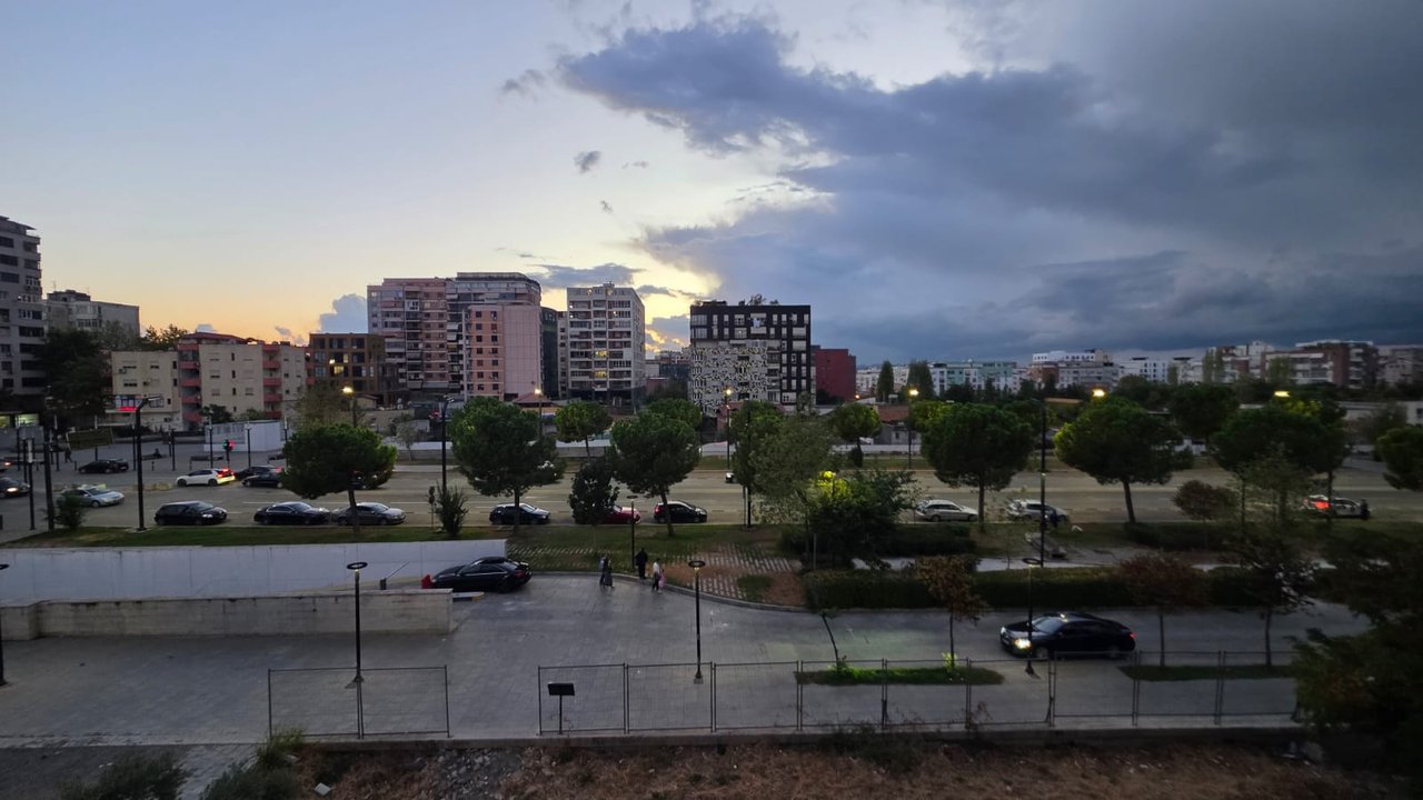 SHITET APARTAMENT 2+1 – BULEVARDI I RI