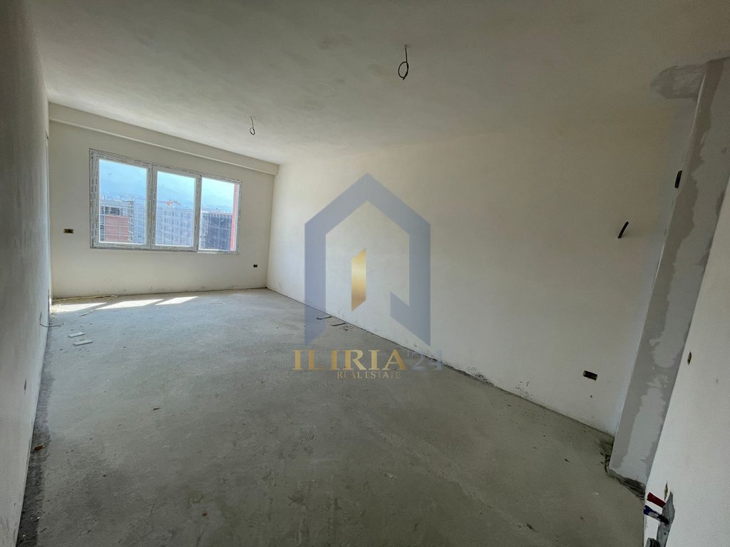 Apartament 2+1+2 per shitje ne "Paskuqan"
