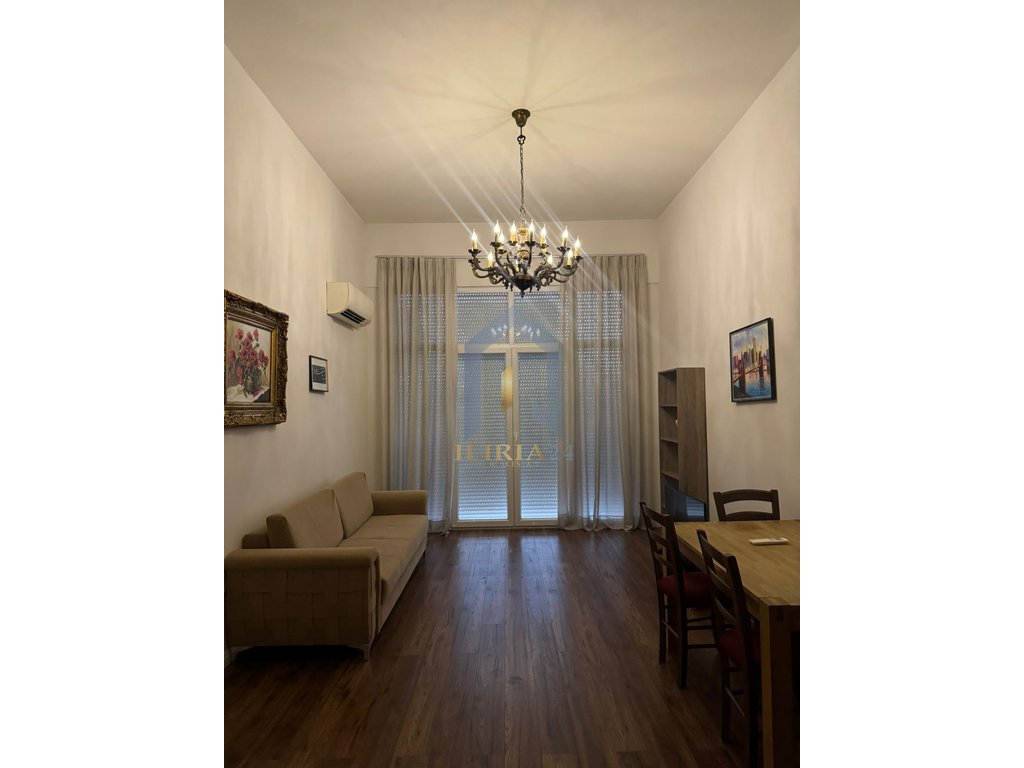 Apartament 2+1 me qera "Zogu I Zi"