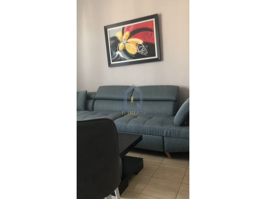 Apartament 1+1 me qira tek “Pazar I ri”