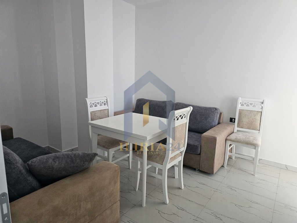 Apartament 1+1 me qira ne "Laprak"