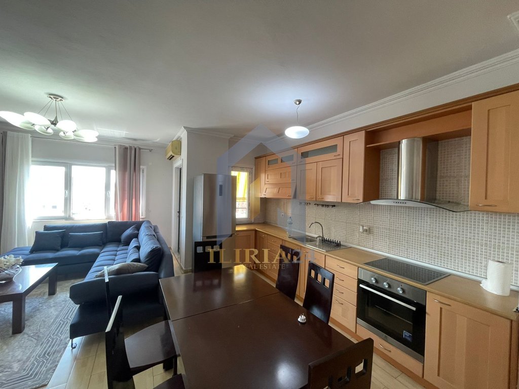 Apartament 2+1 me qira , ”Statcioni I Trenit”