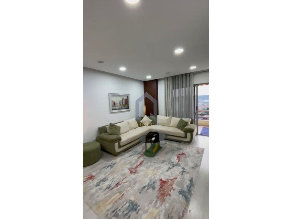 Apartment 1+1 for rent at "Pallatet e Verdha"