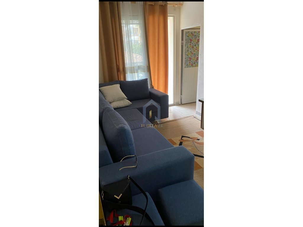 Apartament 2+1 me qira ne "Qender"
