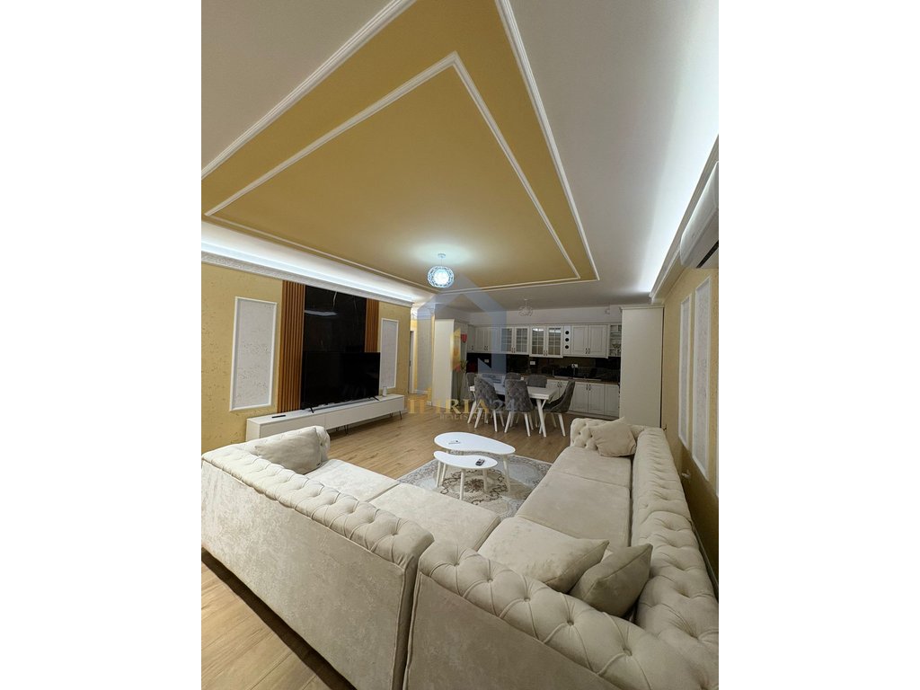 Apartament 2+1 per qira tek Kompleksi "Lake Land"