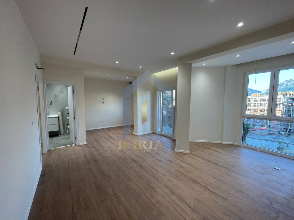 Apartment 1+1 for sale in "Ali Dem: Tomi Kristo Street"