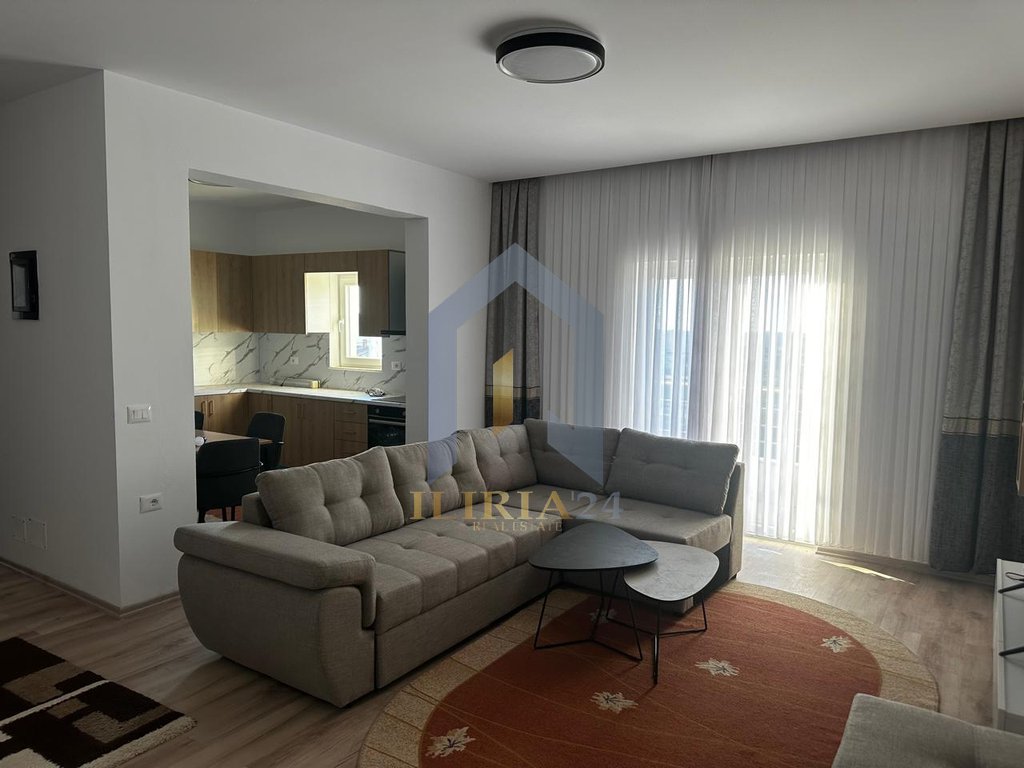 Apartament 3+1 per qira ne "Kombinat"