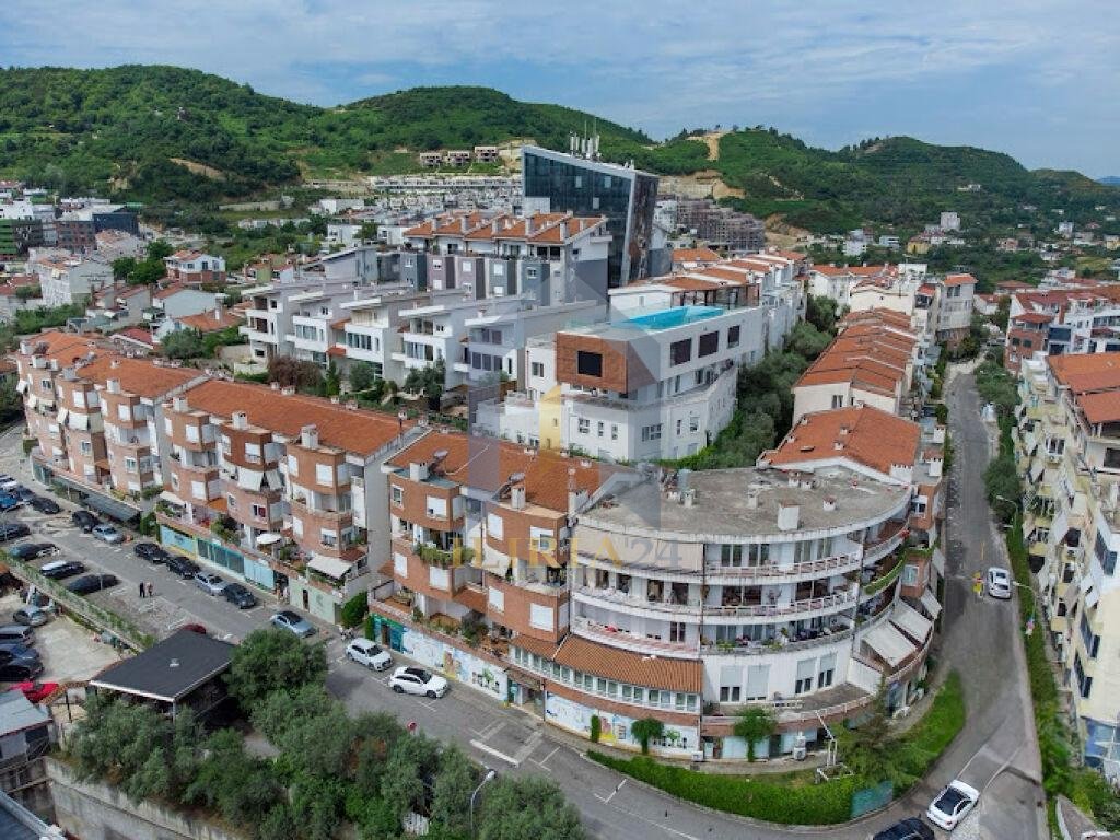 OCCASIONE! Locale Commerciale in Vendita a "Kodra e Diellit"