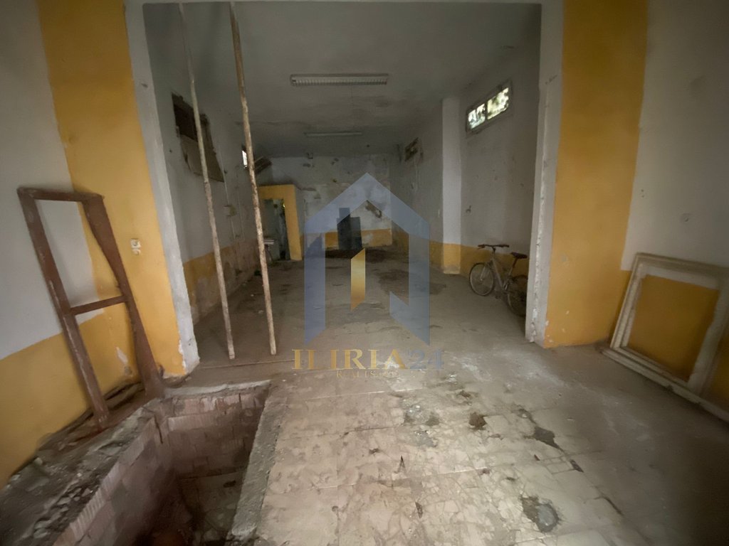 Ambient Biznesi per shitje tek "Oxhaku"