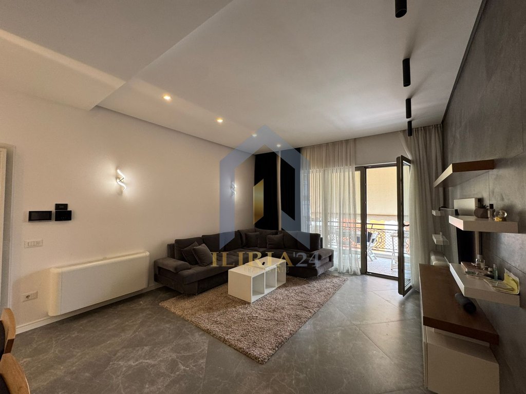 Apartament 2+1+post parkimi me qira tek "Kompleksi Deliorgj"