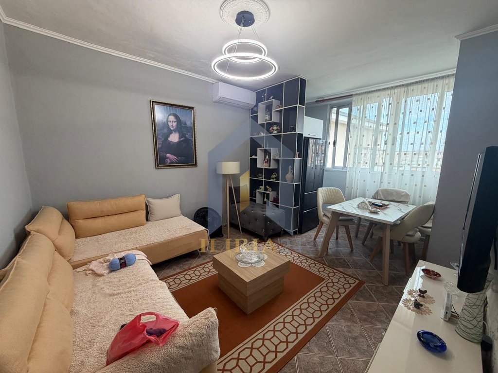 Apartament 2+1 per qira tek "Oxhaku"