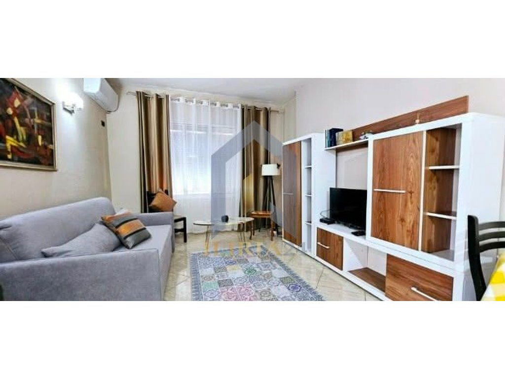 Apartament 1+1 me qira tek "Rruga e Kavajë"