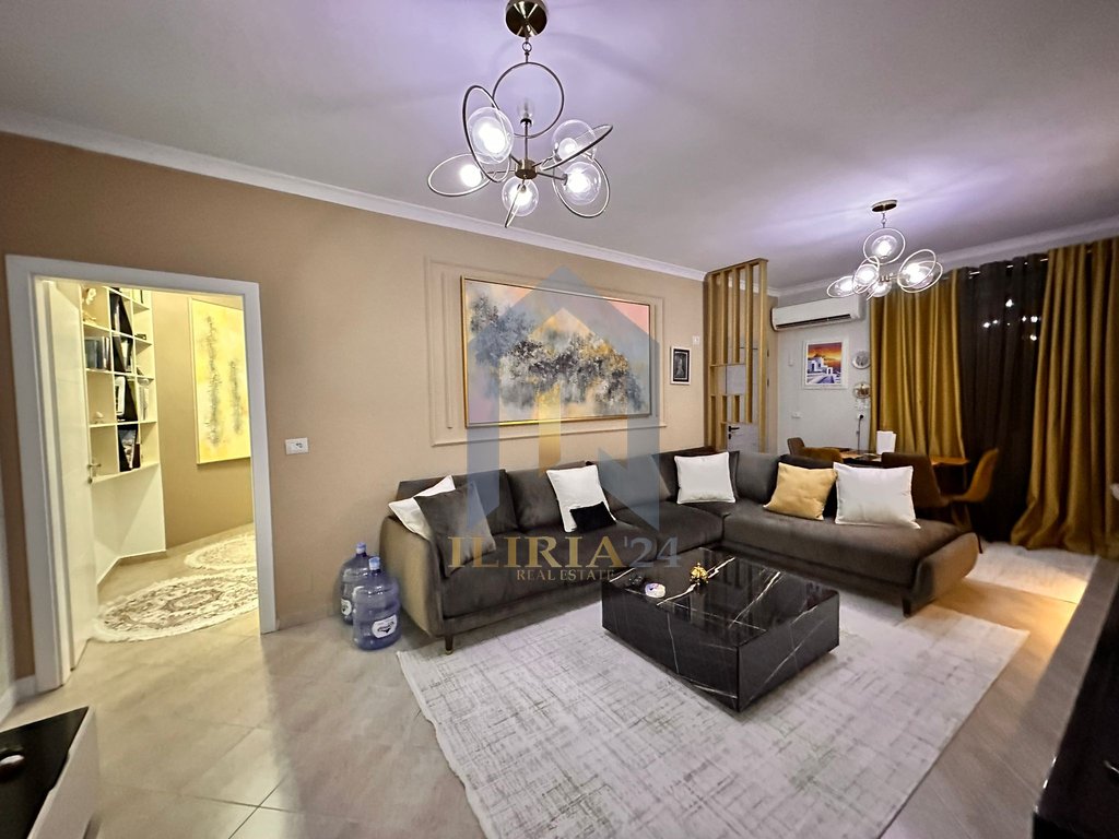 Apartament  2+1 ne shitje tek “Kodra e Diellit”