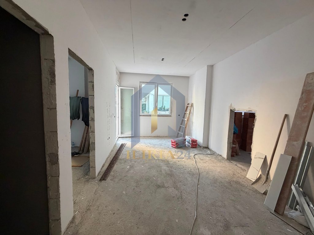 Apartament 1+1 për shitje "Kodra e Diellit"