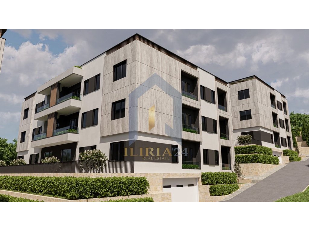 Apartament 2+1 për shitje në "Fresk"
