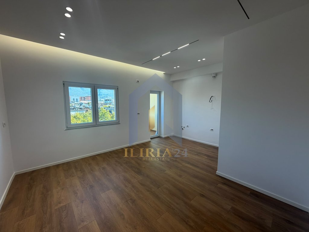 Apartament 1+1 per shitje tek Rruga " Bardhyl"