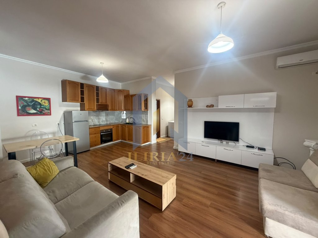 Apartament 1+1 per qira tek "Bulevardi Zogu i Pare"