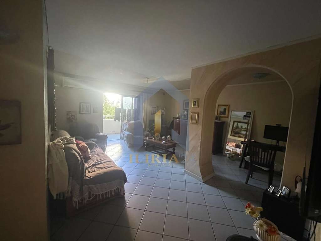 3+1 apartment for sale on “Bulevardi Bajram Curri”
