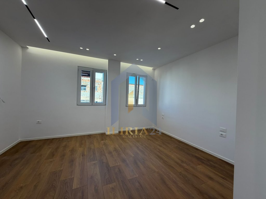 Studios for sale at "Mozaiku", Tirana