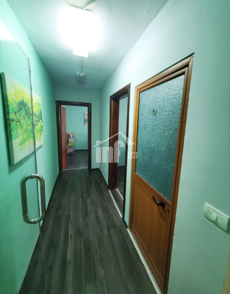 RRUGA “GJIN BUE SHPATA”, PRANË BLLOKUT