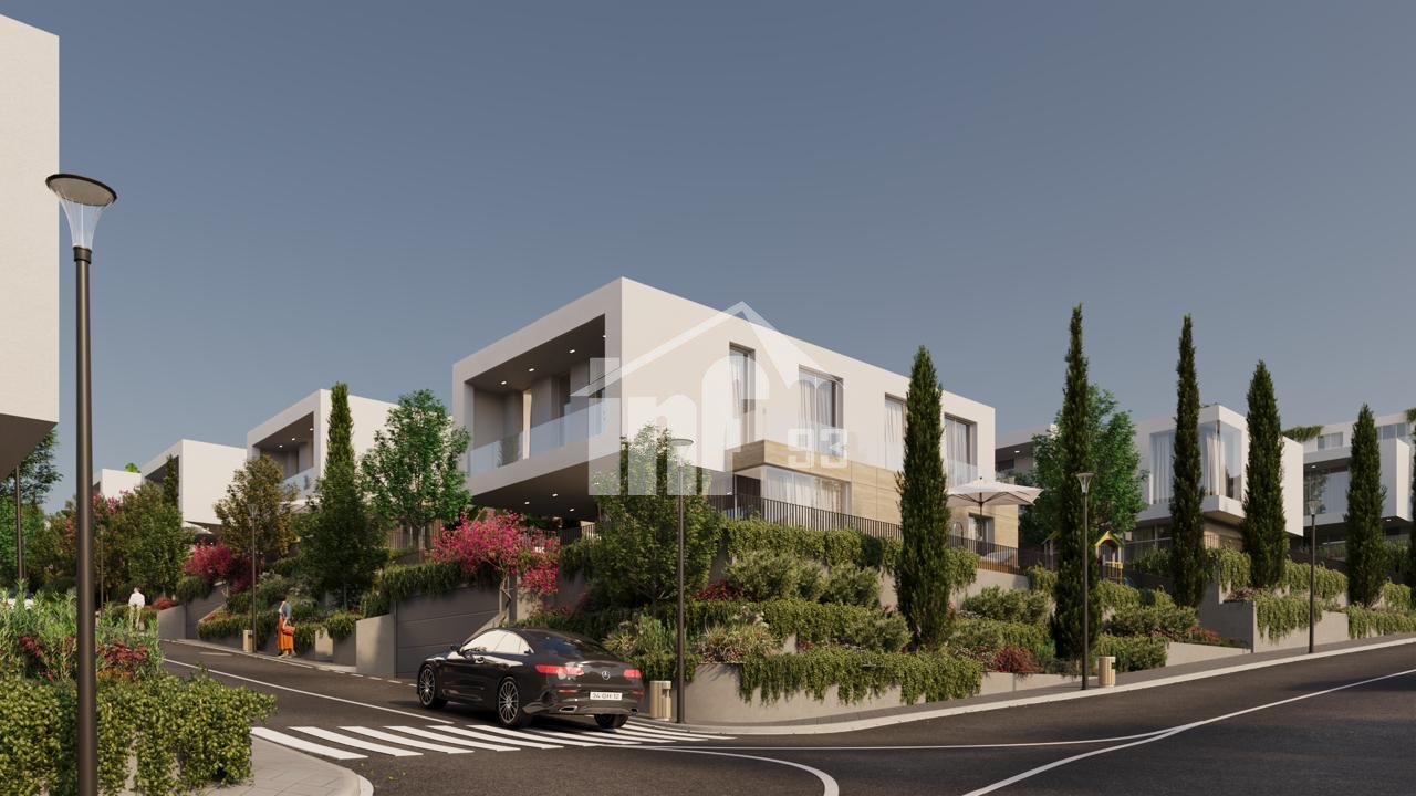 NEW RESIDENCE AT FARKA LAKE