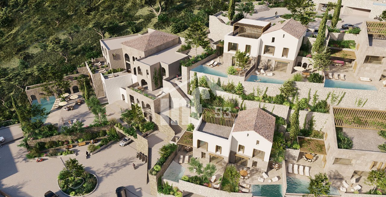 NE JALE, NE REZIDENCEN “FOLIE VILLAGE”