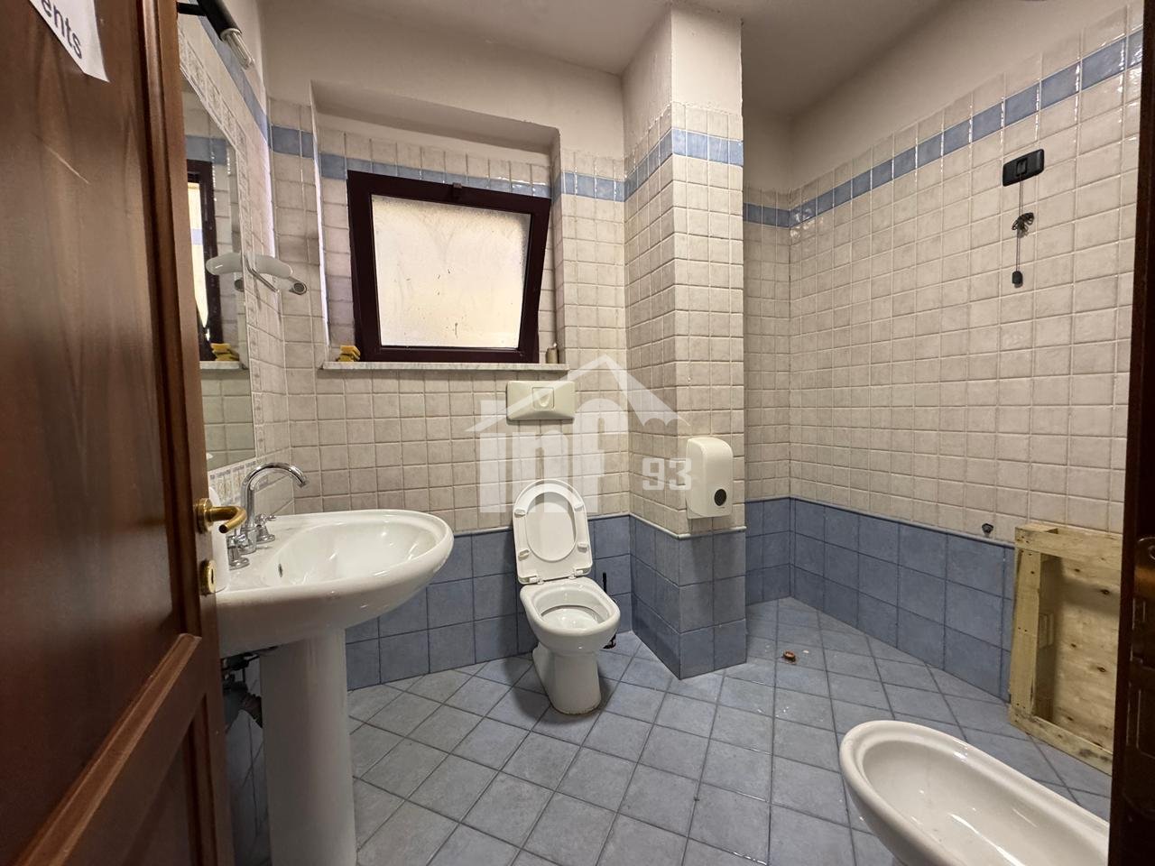 RRUGA “ABDI TOPTANI”, PRANË SHESHIT "SKËNDERBEJ"