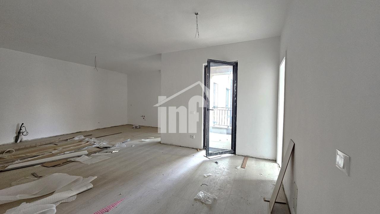 PRANË “PAZARIT TE RI”