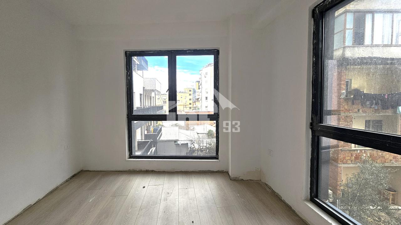 PRANË “PAZARIT TE RI”