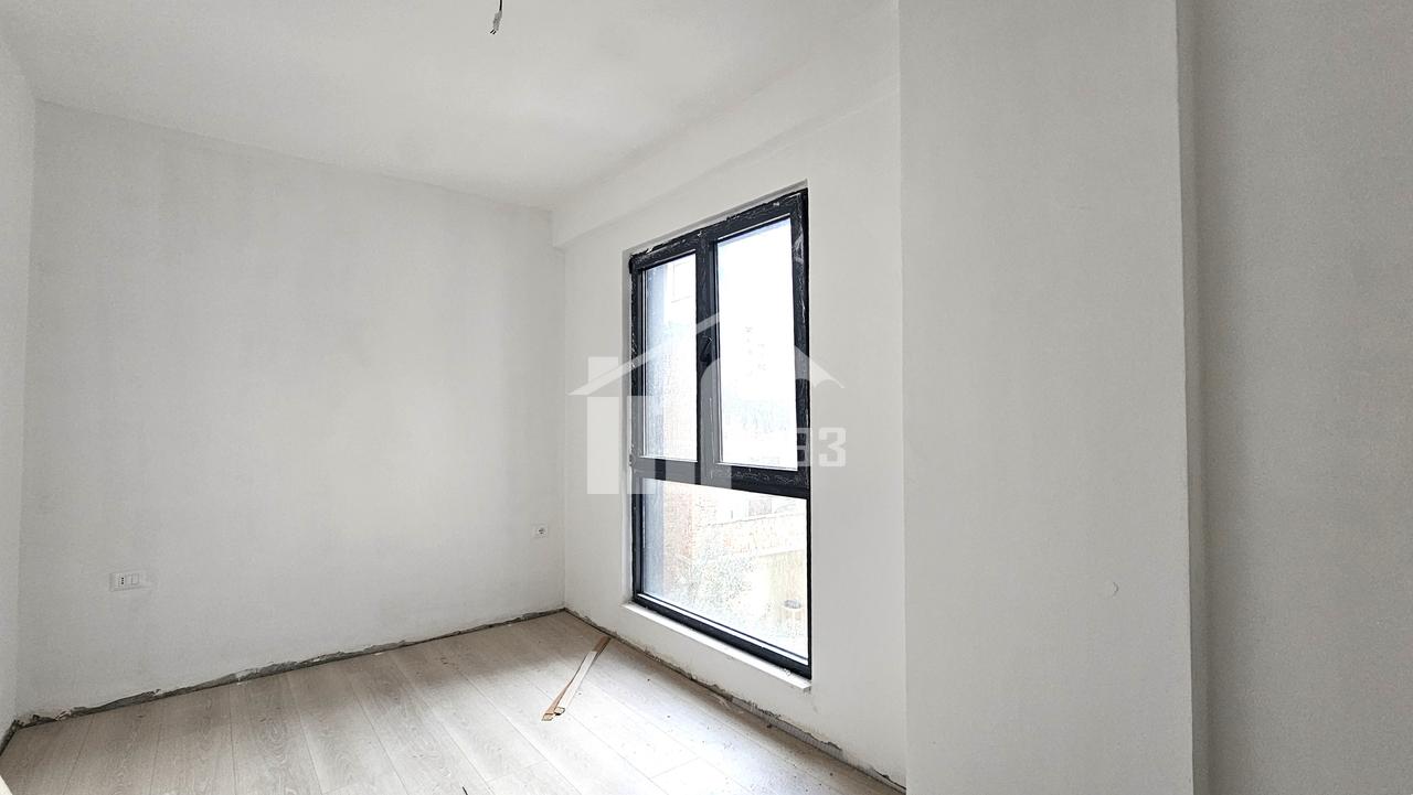 PRANË “PAZARIT TE RI”