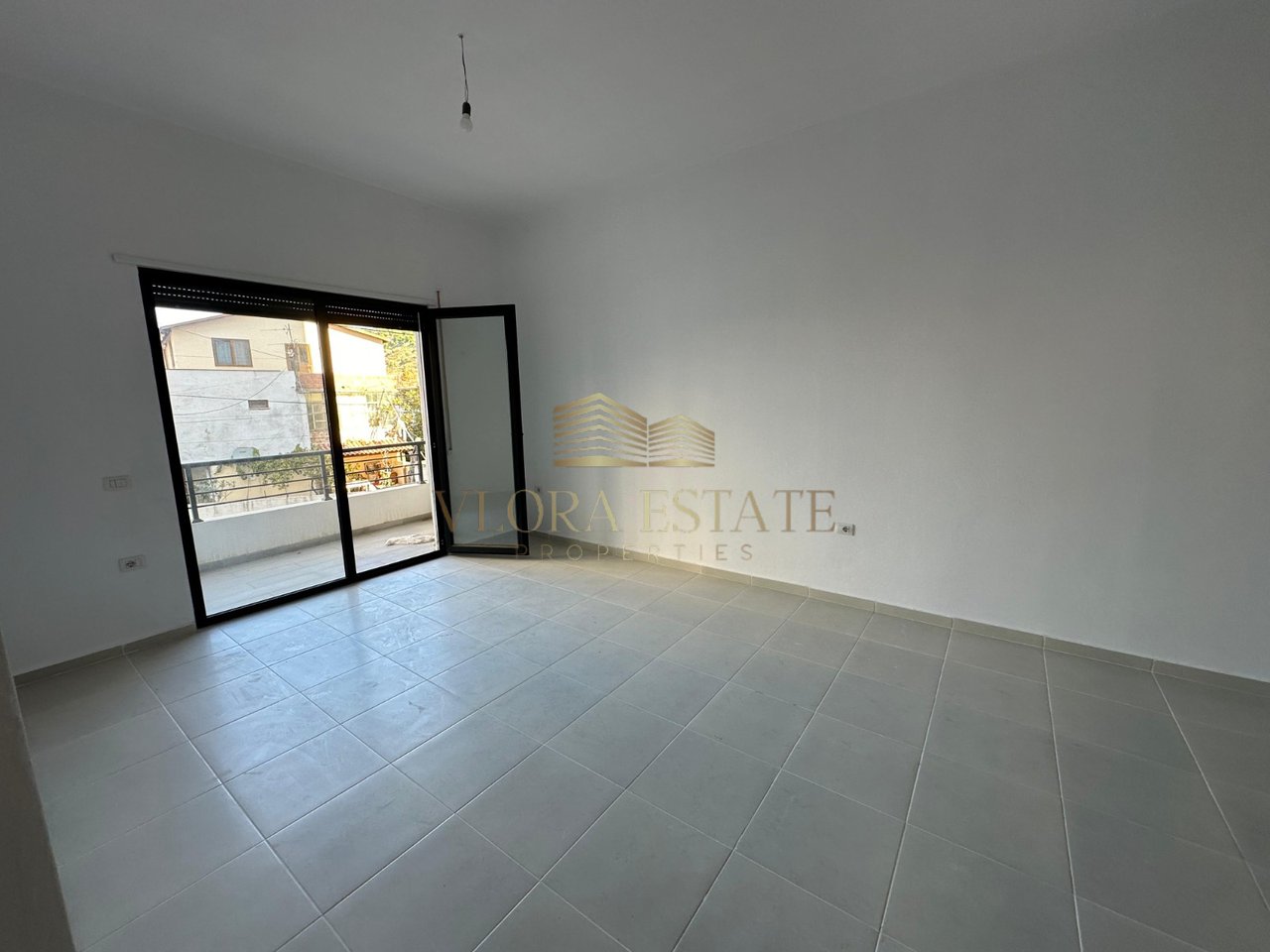 2+1 Apartment for Sale in Lungomare, Vlorë - €159,000 | 99 m²