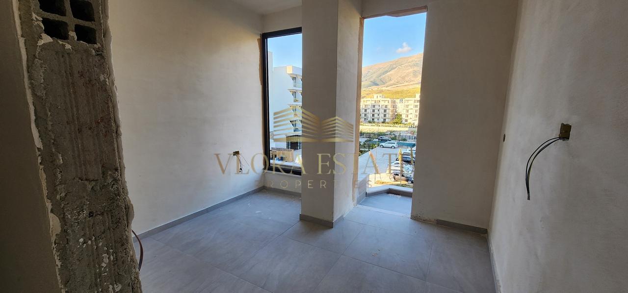 Offriamo in vendita appartamento 1+1, 73,6 m2 a Regina Palm.
