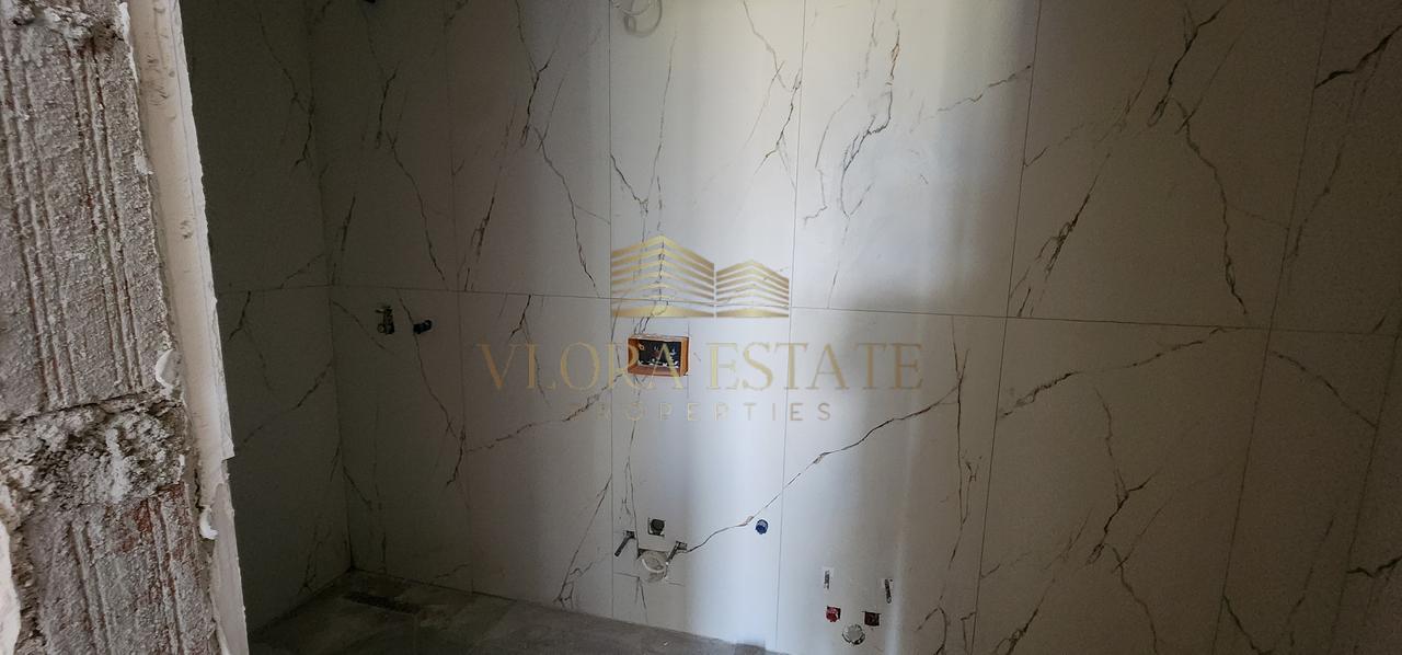 Offriamo in vendita appartamento 1+1, 73,6 m2 a Regina Palm.