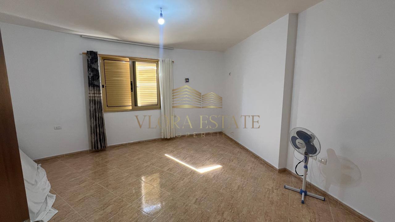 Apartament 2+1 Për Shitje në Lungomare, Vlorë - 240000€ | 117 m²