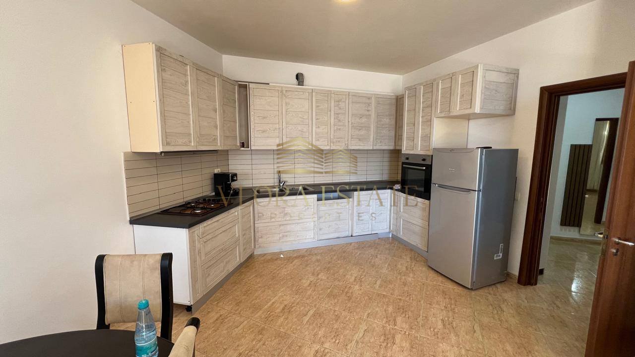 Apartament 2+1 Për Shitje në Lungomare, Vlorë - 240000€ | 117 m²