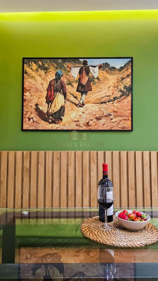 2  Studio Për Shitje në Vlorë, Lungomare - 350000€ | 112 m²