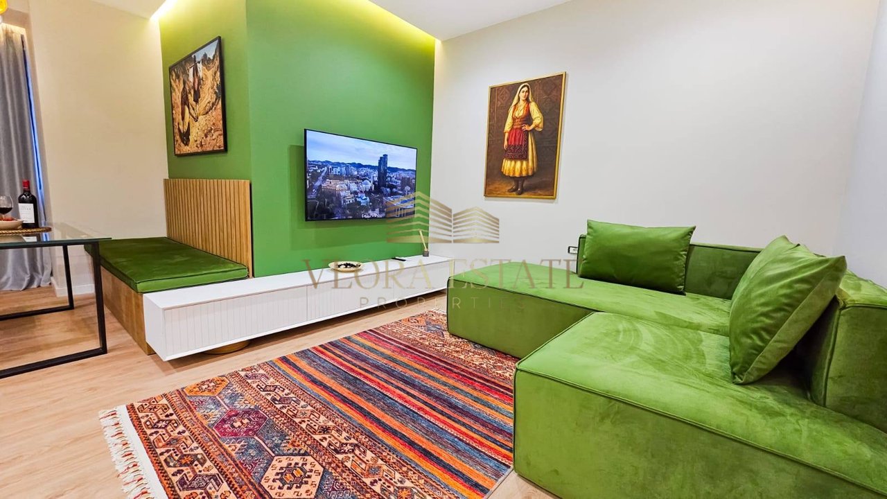 2  Studio Për Shitje në Vlorë, Lungomare - 350000€ | 112 m²