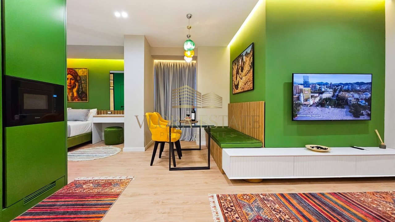 2  Studio Për Shitje në Vlorë, Lungomare - 350000€ | 112 m²