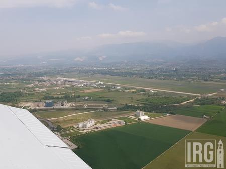 LAND IN RINAS!
