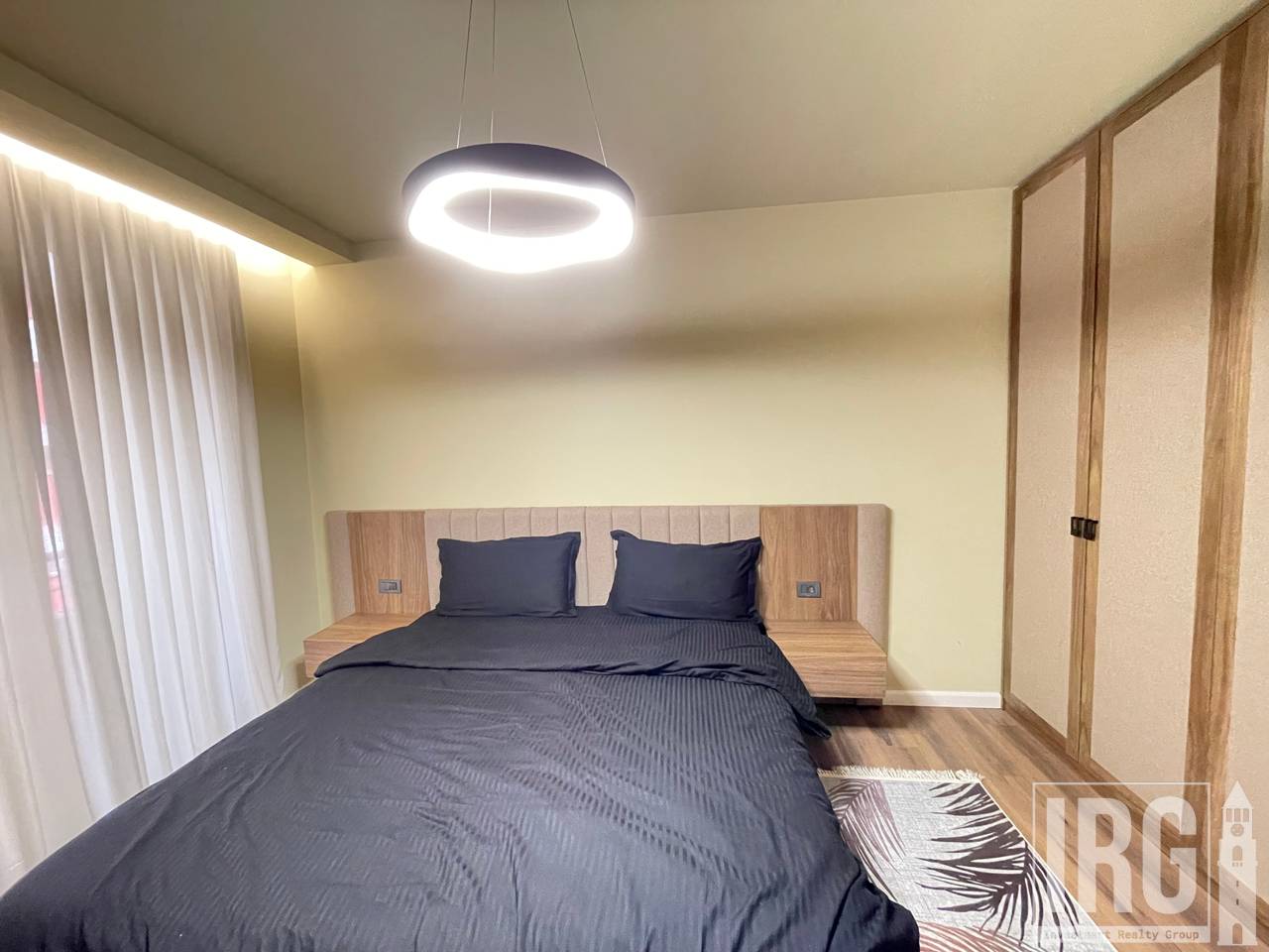 JEPET ME QIRA APARTAMENT 3+1+2+POST PARKIMI TEK KOMPLEKSI NOBIS, TIRANE
2,500 € /Muaj