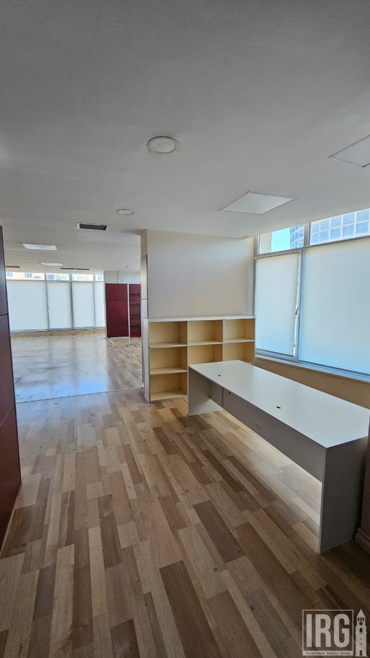 Jepet me Qira Zyrë Premium | 260 m² | Pranë Kopshtit Zoologjik, Liqeni i Thatë