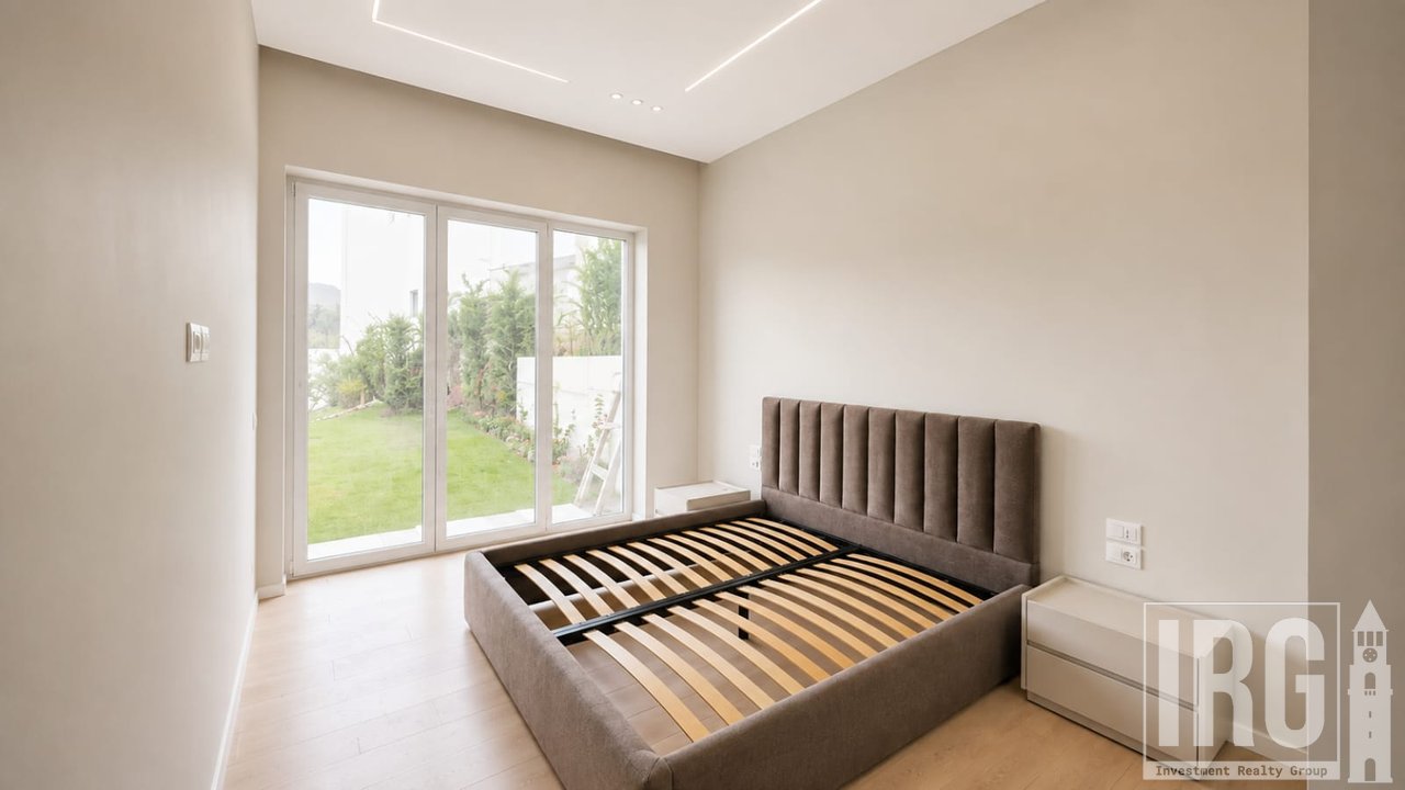 Apartment 3+1 with Private Yard- Eden Residence, Sauk