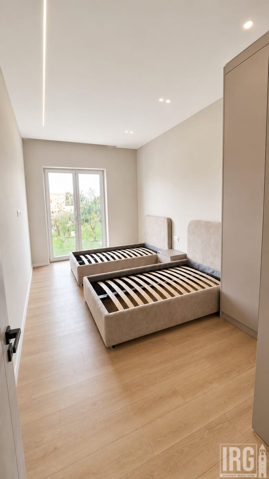 Apartment 3+1 with Private Yard- Eden Residence, Sauk