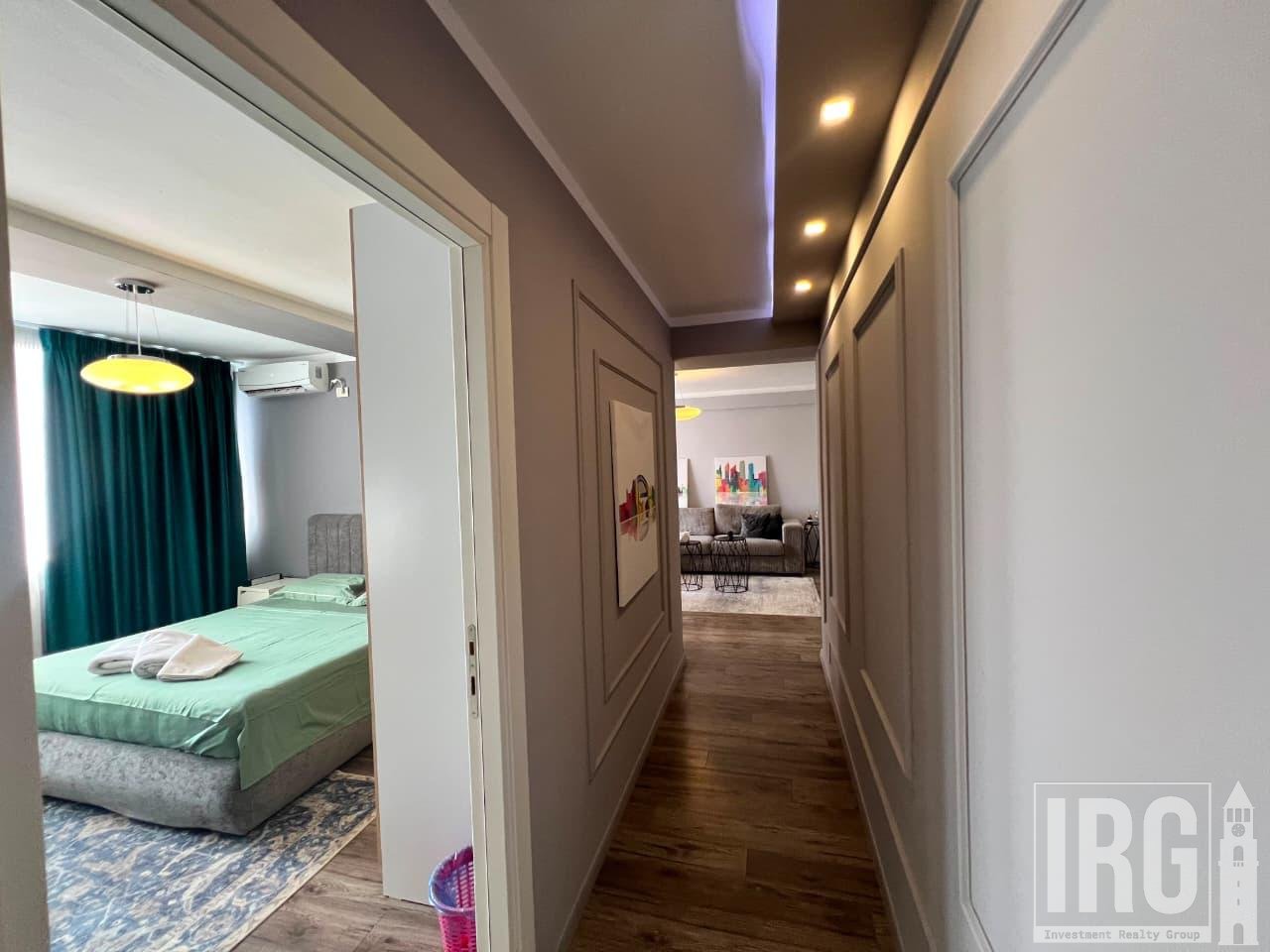 Shitet Apartament 1+1, Bllok, Tiranë.