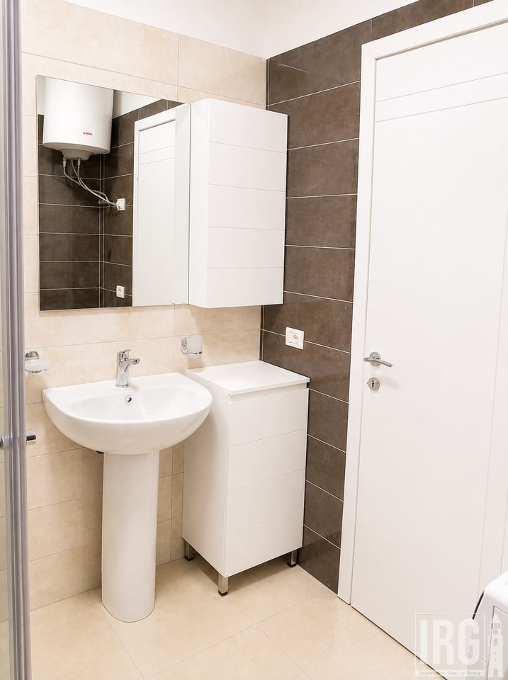 Apartament 1+1 me Post Parkimi – Komuna e Parisit
