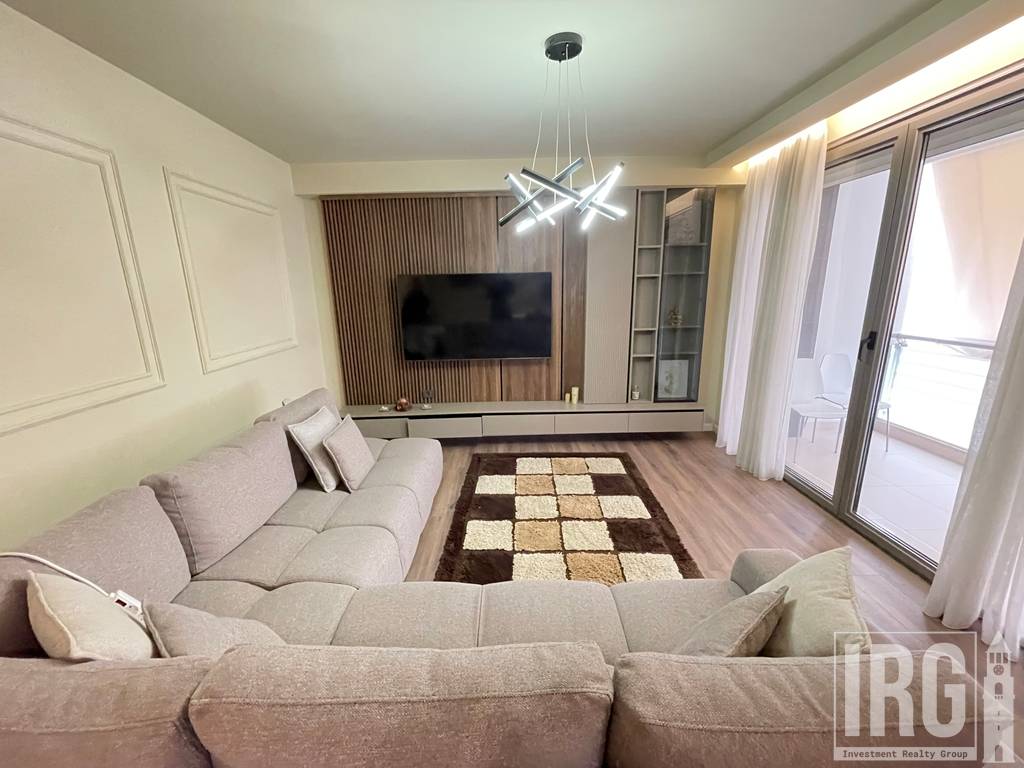 JEPET ME QIRA APARTAMENT 3+1+2+POST PARKIMI TEK KOMPLEKSI NOBIS, TIRANE
2,500 € /Muaj