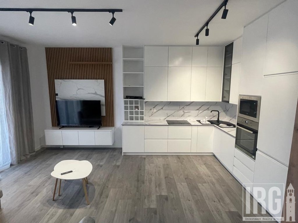 SHITET APARTAMENT 2+1+2 DHE POST PARKIMI TEK KODRA DIELLIT !