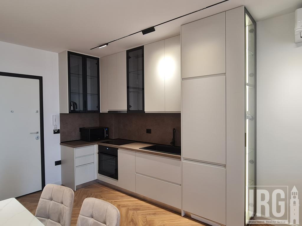 APARTAMENT 1+1 ME PAMJE NGA DETI NE GOLEM!