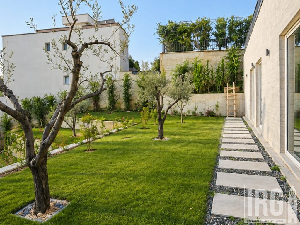 Apartament 3+1 me Oborr Privat- Eden Residence, Sauk
